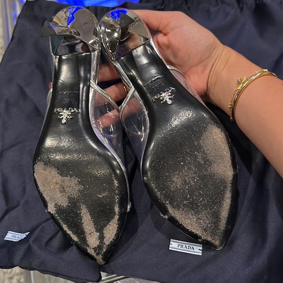 Prada heels! - Picture 5 of 8
